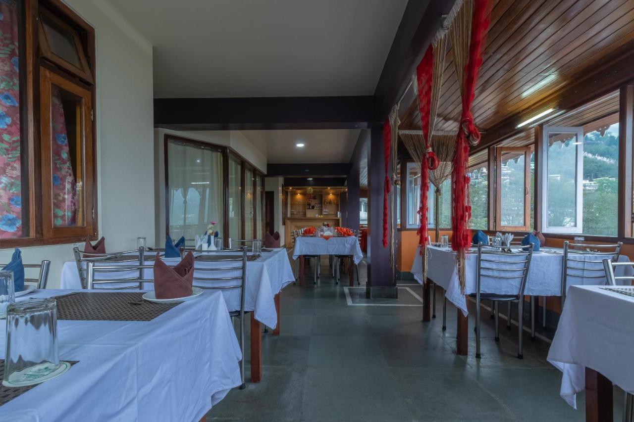 Maplewood Hotel & Spa Gangtok Extérieur photo